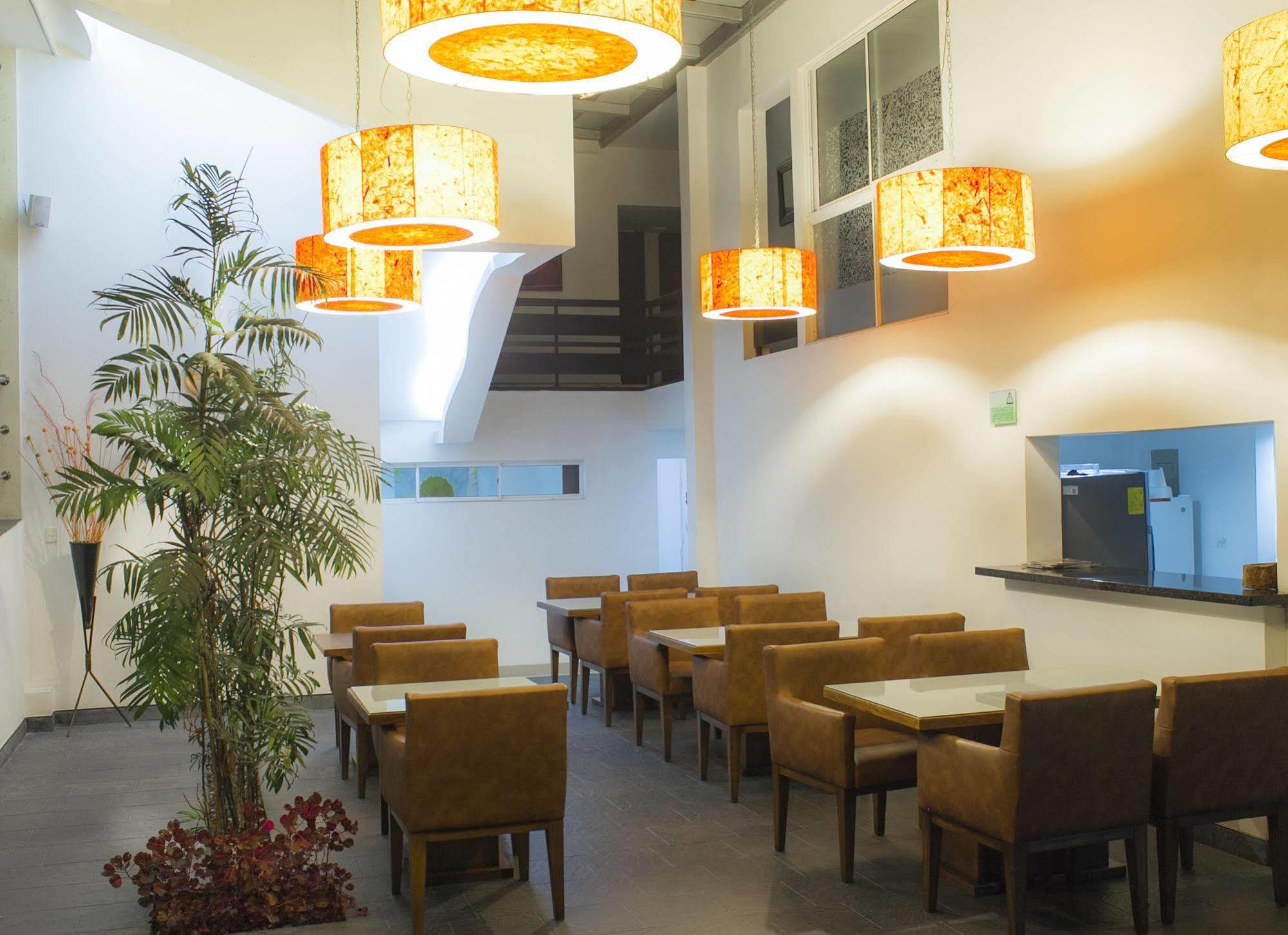 Las Rosas Hotel Boutique เมเดยิน ภายนอก รูปภาพ